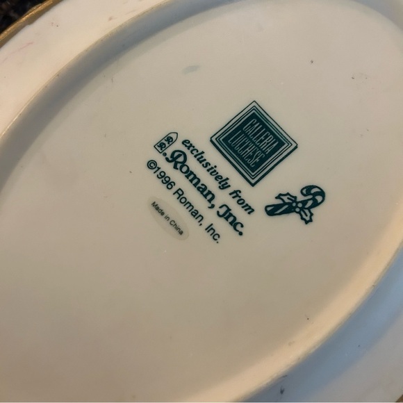 Vintage Collectible Kris Kringle decorative 3D plate, hanging art 1996 - Picture 5 of 7